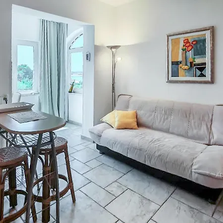 1 Bedroom In Barbat Apartamento